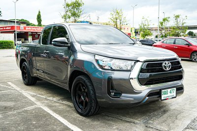 2023 Toyota HILUX REVO 2.4 SMART CAB Z Edition Entry