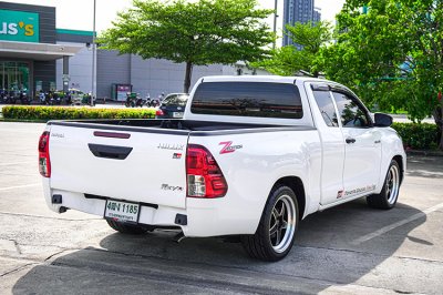 2022 Toyota Hilux Revo 2.4 SMARTCAB Z Edition Entry