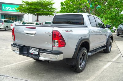 2019 Toyota HILUX REVO 2.4 DOUBLE CAB E Prerunner
