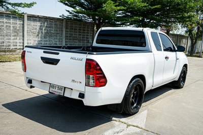 2023 Toyota Hilux Revo Z Edition Entry