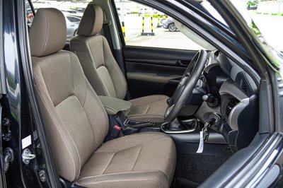 2016 Toyota HILUX REVO 2.4 E Prerunner Double Cab
