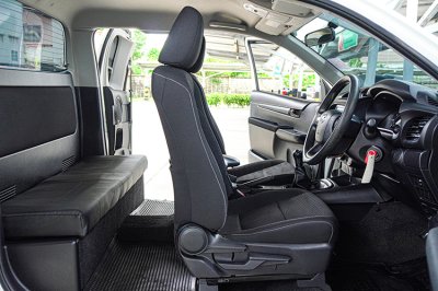 2023 Toyota Hilux Revo Z Edition Entry