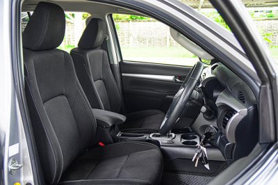 2019 Toyota HILUX REVO 2.4 DOUBLE CAB E Prerunner