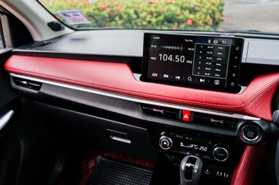 2023 Toyota Yaris Ativ 1.2 (ปี 22-28) Premium Luxury Sedan