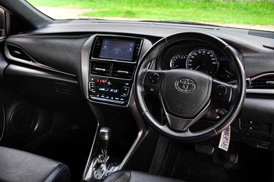 2021 Toyota YARIS 1.2 Sport