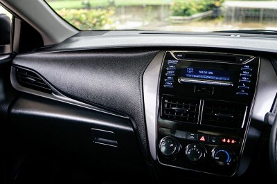 2021 Toyota Yaris Ativ 1.2 (ปี 17-22) Entry Sedan