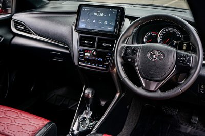 2023 Toyota Yaris 1.2 (ปี 17-22) Premium S Hatchback