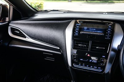 2018 Toyota YARIS 1.2 E