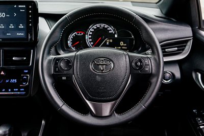 2023 Toyota Yaris 1.2 (ปี 17-22) Premium S Hatchback