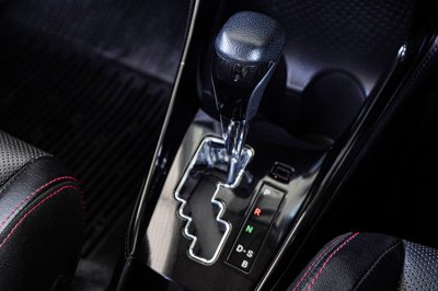 2018 TOYOTA YARIS ATIV 1.2 S+