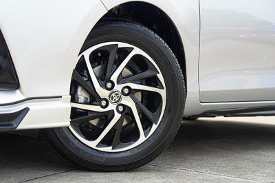 2021 TOYOTA YARIS ECO 1.2 SPORT
