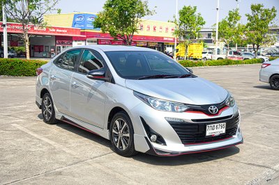 2018 TOYOTA YARIS ATIV 1.2 S+