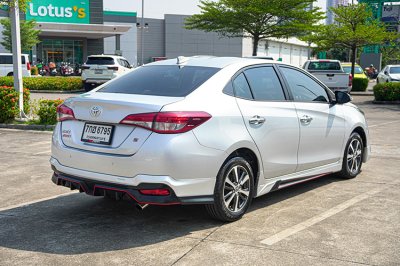 2018 TOYOTA YARIS ATIV 1.2 S+