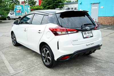 2023 Toyota Yaris 1.2 (ปี 17-22) Premium S Hatchback