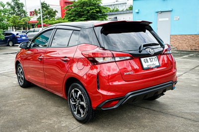 2023 Toyota Yaris 1.2 (ปี 17-22) Premium S Hatchback