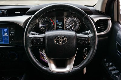 2022 TOYOTA HILUX REVO 2.4 MID Z EDITION DOUBLE CAB