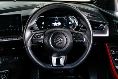 2022 MG 5 1.5 X SUNROOF