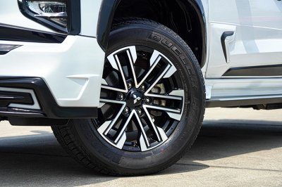 2023 Mitsubishi Pajero Sport 2.4 GT Plus