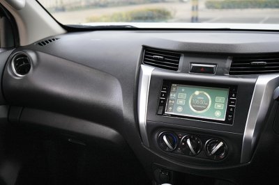 2022 Nissan Navara 2.5 King Cab SL Pickup