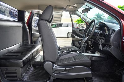 2022 Nissan Navara 2.5 SL King Cab