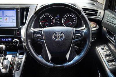 2015 Toyota ALPHARD 2.5 SC