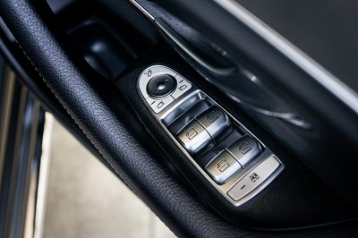 2019 BENZ E-CLASS E350e 2.0 AVANTGARDE