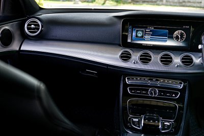 2019 BENZ E-CLASS E350e 2.0 AVANTGARDE