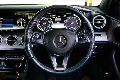 2019 BENZ E-CLASS E350e 2.0 AVANTGARDE