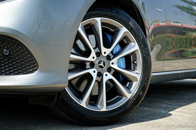 2019 BENZ E-CLASS E350e 2.0 AVANTGARDE