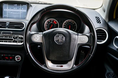 2016 MG 3 1.5 X SUNROOF