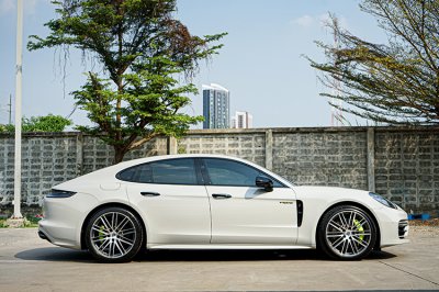 2022 PORSCHE PANAMERA  2.9 HYBRID