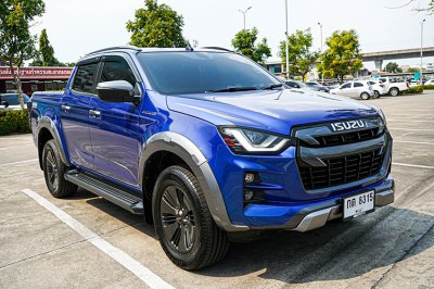 2020 Isuzu D-Max 3.0 Cab-4 Vcross M 4WD