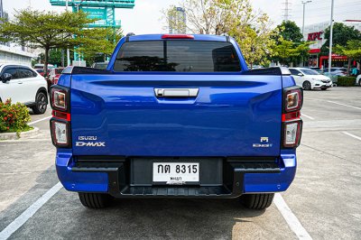 2020 Isuzu D-Max 3.0 Cab-4 Vcross M 4WD