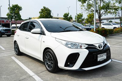 2021 Toyota Yaris 1.2 Entry Hatchback