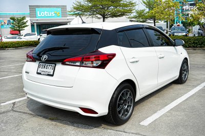 2021 Toyota Yaris 1.2 Entry Hatchback