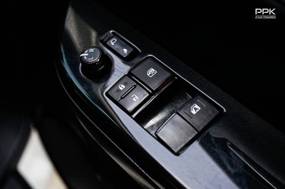 2018 Toyota HILUX REVO 2.4 Smart Cab E Plus Prerunner Pickup