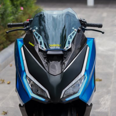 ไฟเลี้ยวในโคม V.3 คาง สีไอซ์บลู FORZA350 2023