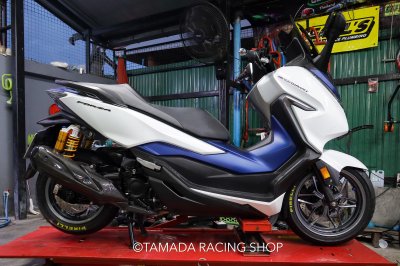 Pirelli Diablo Scooter 120/70-15 และ 140/70-14