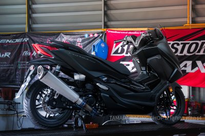 คอไทเทเนียม ปลายเลสปากคาร์บอน สำหรับForza350 และ Xmax300