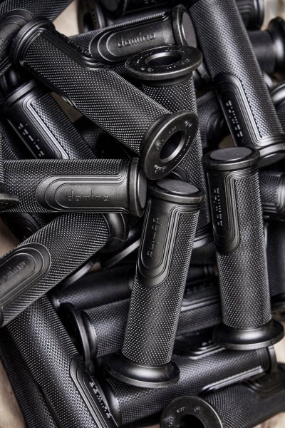 domino 6274 BLACK GRIPS