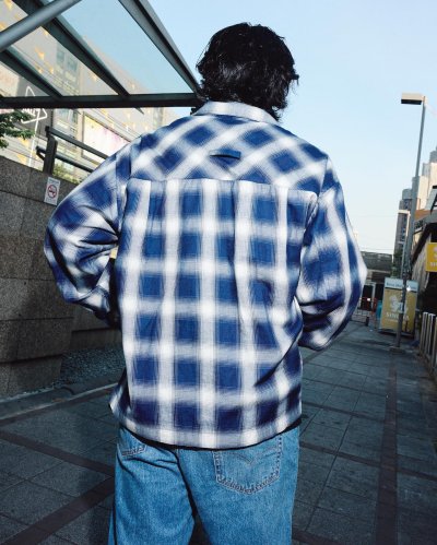 Love and destroy Shadow Plaid Navy White Shirt