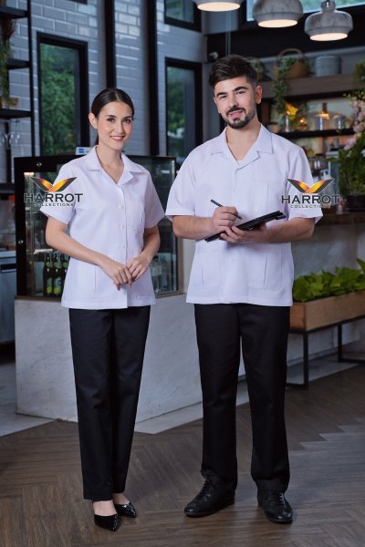 เสื้อกาวน์ แบบสั้น แขนสั้น สีขาว