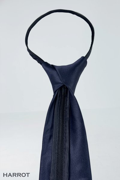 เนคไท สำเร็จรูป