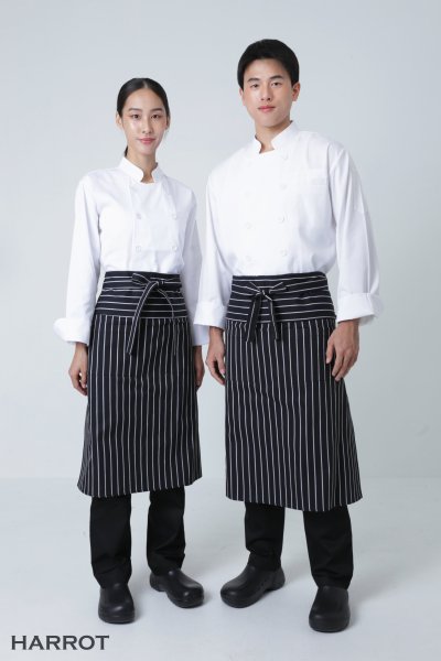 ผ้ากันเปื้อน ครึ่งยาว ลายลาครัวดำ  มีลิ้น สายยาวผูกหน้า