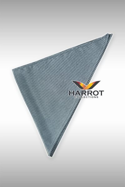 ผ้าพันคอสามเหลี่ยม ลายชิโนริ