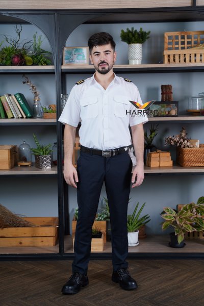 เสื้อนักบิน  เสื้อพนักงานขับรถ แขนสั้น สีขาว