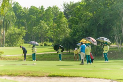 DRIVING RANGE