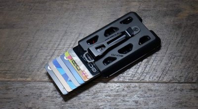 GOVO T6X Wallet & ID Holder Vertical Clip