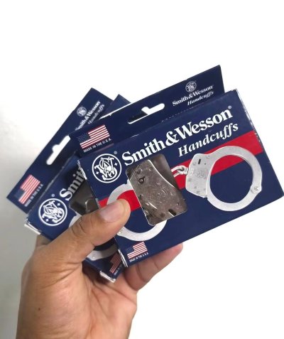 กุญแจมือ Smith & Wesson Model 100