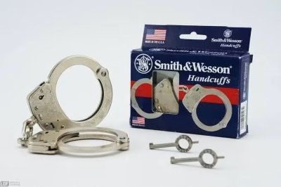 กุญแจมือ Smith & Wesson Model 100